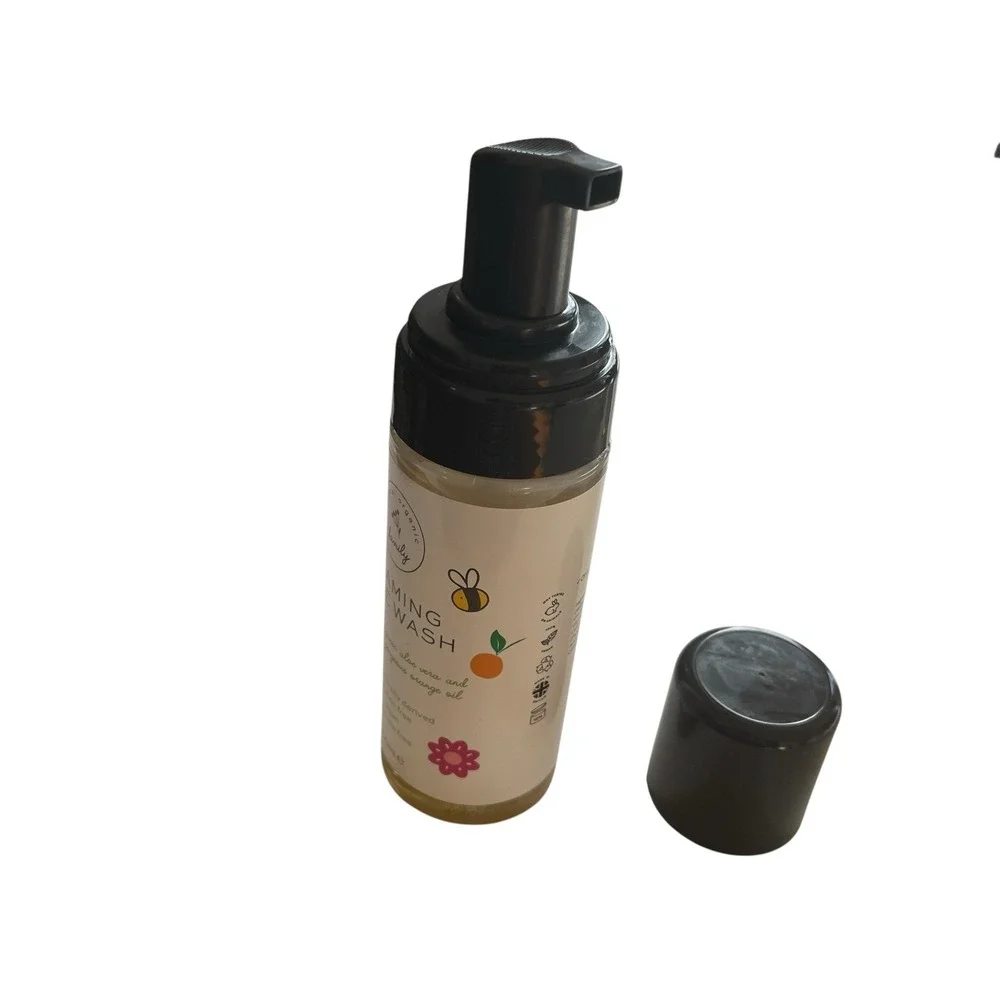 New Natural Organic Family Foaming Face Wash - Lot of 4 Bottles, Aloe Orange Oil